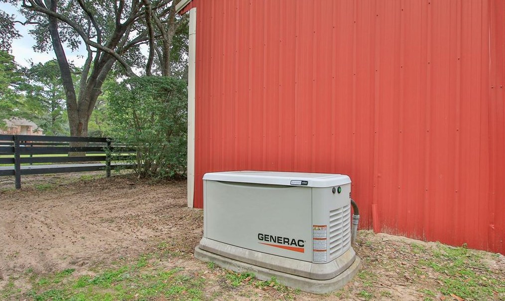 22502 Holly Crk Trl, Tomball TX 77377-3659 exterior