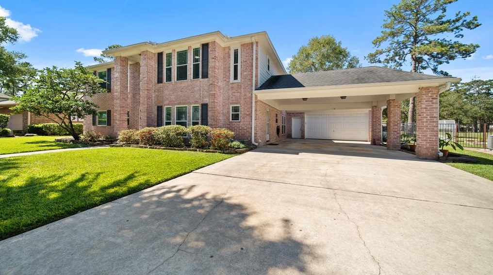 20427 Perryoak Dr, Humble, TX 77346-1795
