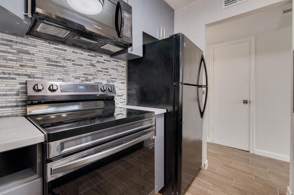 1713 Huldy St Apt 2, Houston, TX 77019