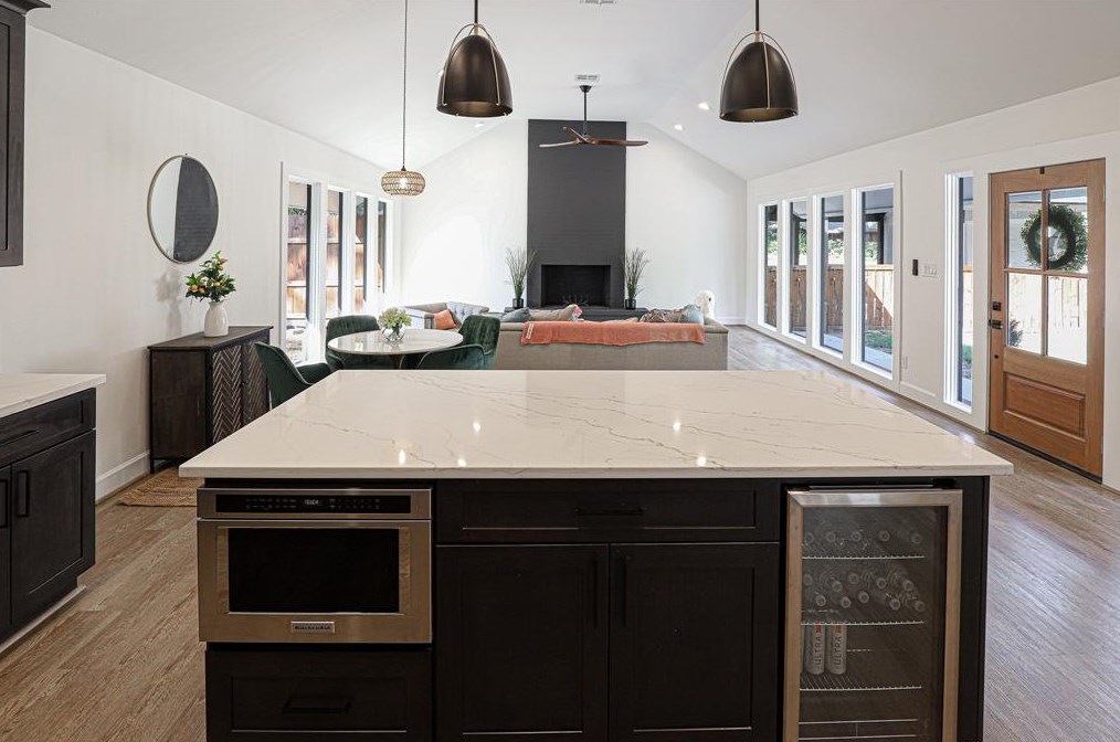 16211 Creeksouth, Houston TX  77068-2105 exterior