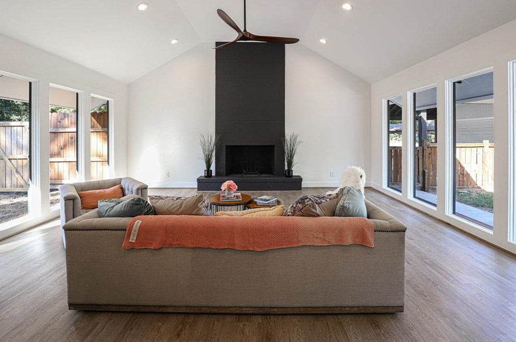 16211 Creeksouth, Houston TX  77068-2105 exterior