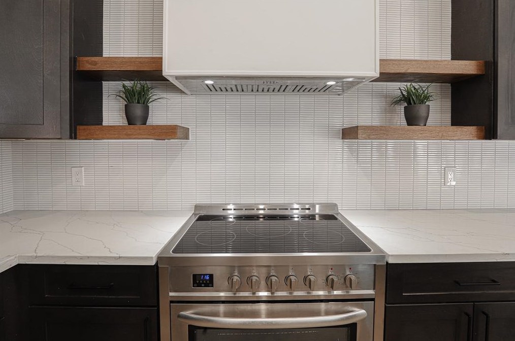 16211 Creeksouth, Houston TX  77068-2105 exterior