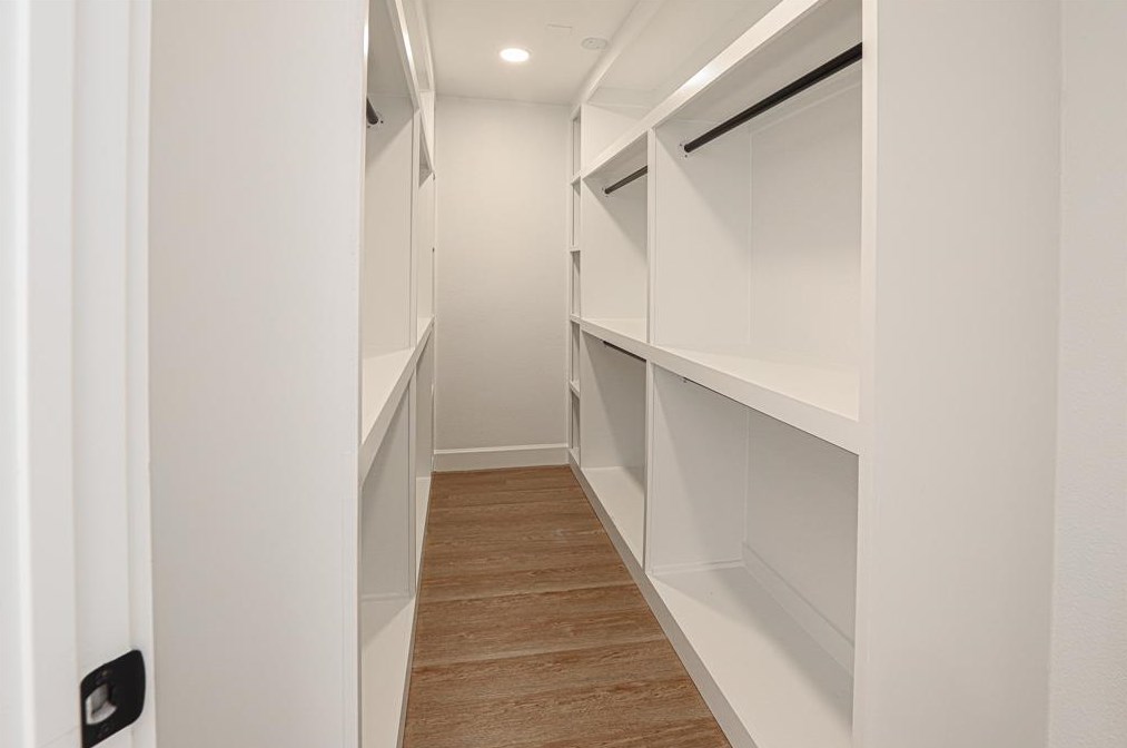 16211 Creeksouth, Houston TX  77068-2105 exterior