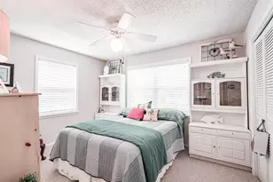 1818 Tiki Dr, Tiki Island, TX 77554 - Photo 26