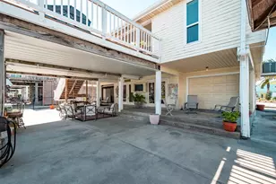 1818 Tiki Dr, Tiki Island, TX 77554 - Photo 40
