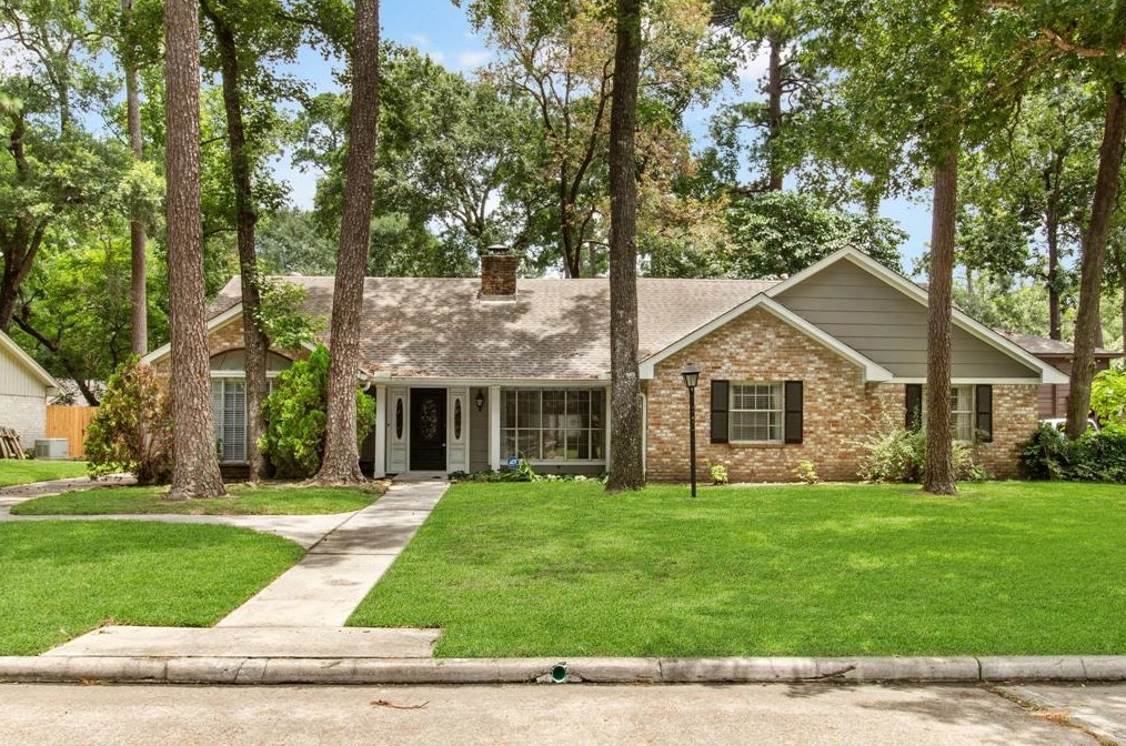 2115 Hickory Creek Dr, Humble, TX 77339