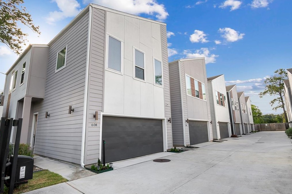 608 Janisch Rd, Houston, TX 77018