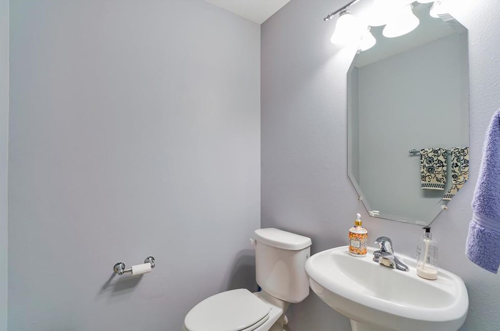 12922 Coopers Hawk Dr, Houston TX  77044-4403 exterior