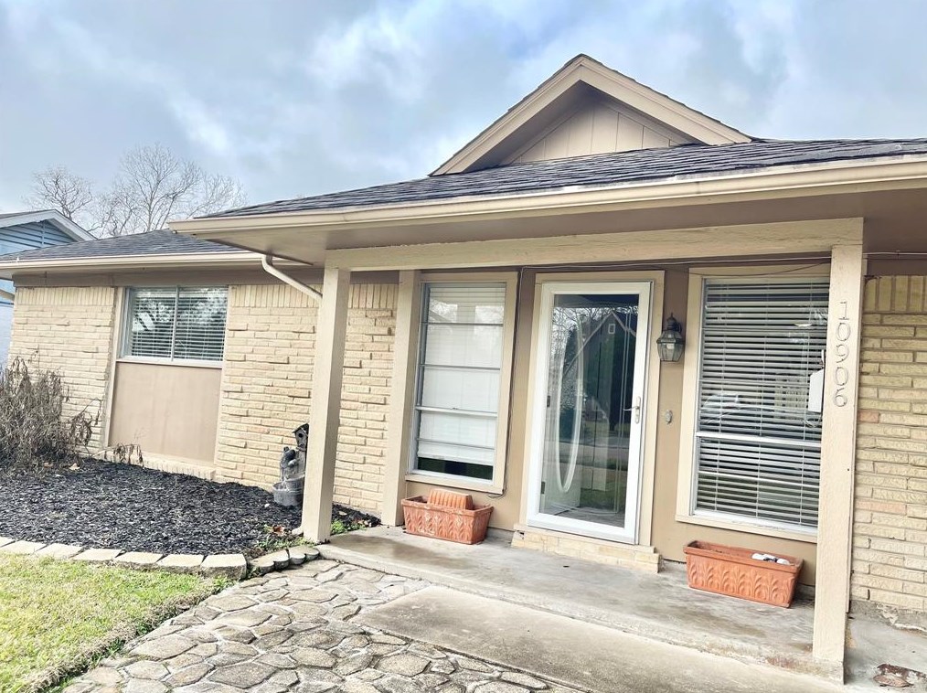 10906 Keese Dr, Houston, TX 77089