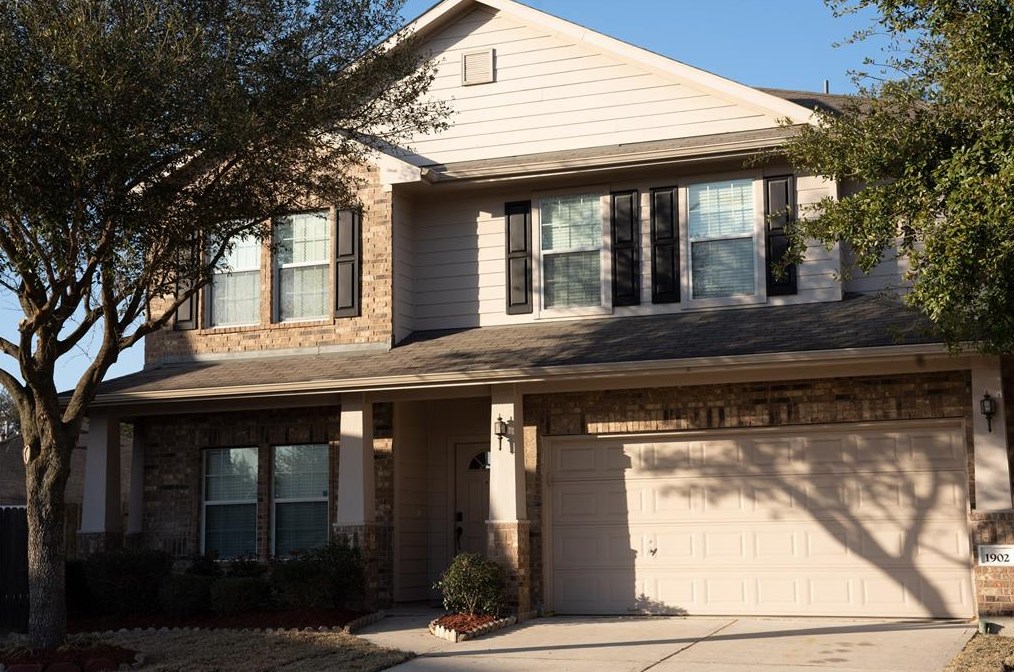 1902 Vernal Glen Cir, Spring TX  77388-2606 exterior
