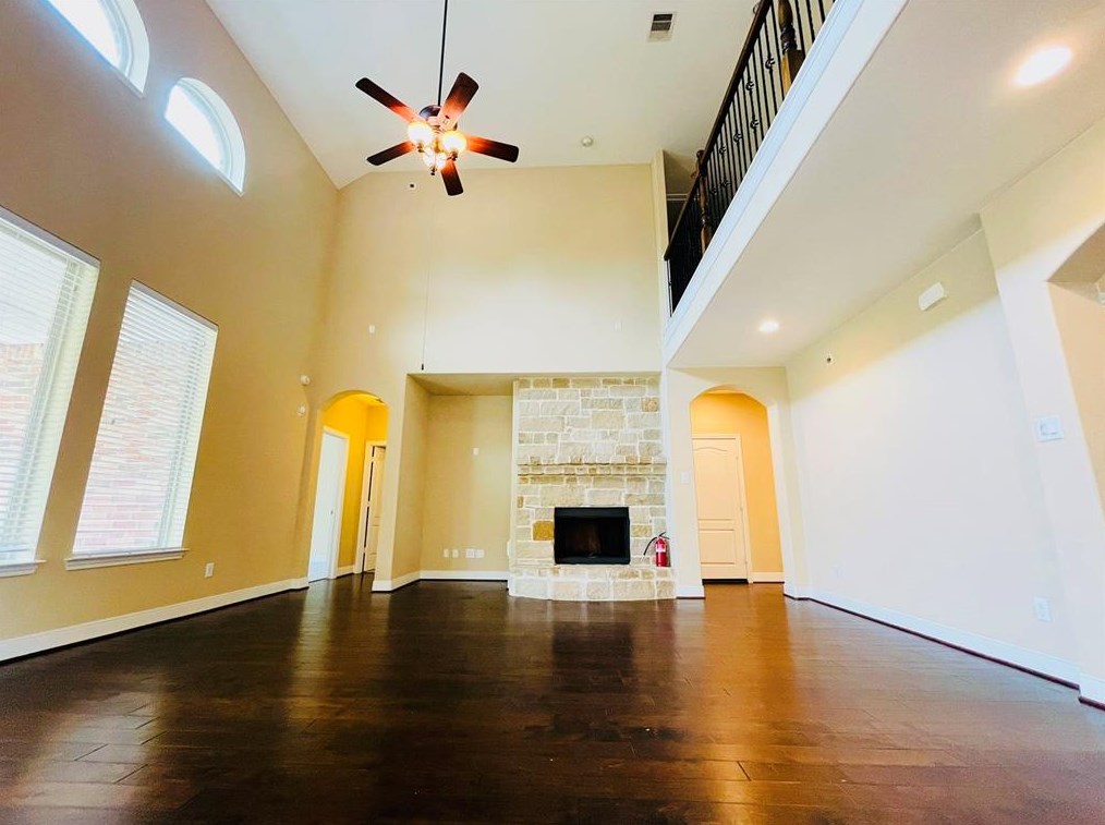 5811 Tarpon Bay Ct, Sugar Land, TX 77479