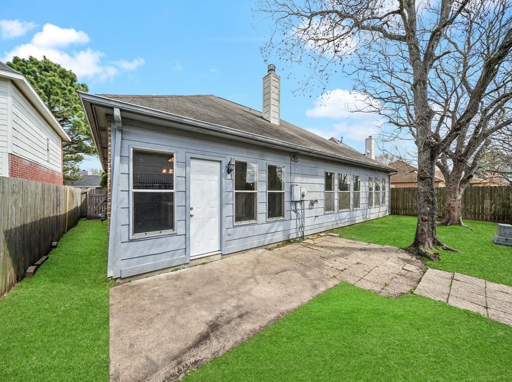 17635 Glenmark Dr, Houston TX  77084-7602 exterior