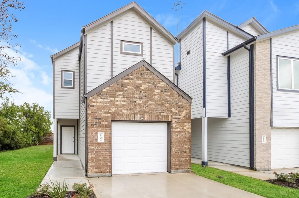 15364 Estrella E, Houston, TX 77073