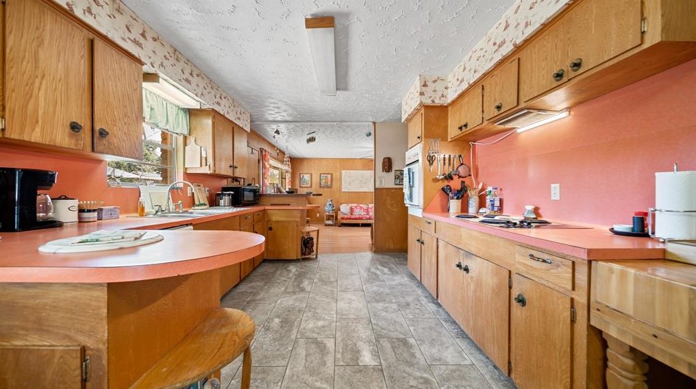 4514 Mcdermed Dr, Houston TX  77025-5401 exterior