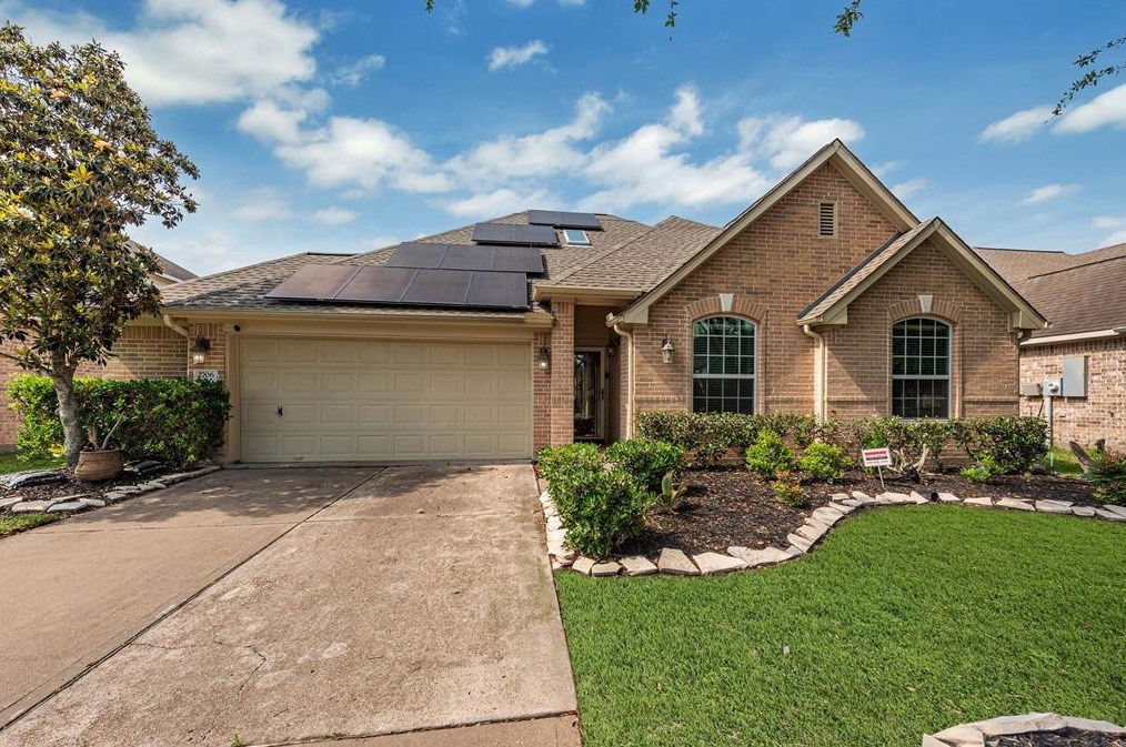 2706 Chinaberry Park Ln, League City, TX 77573-3355