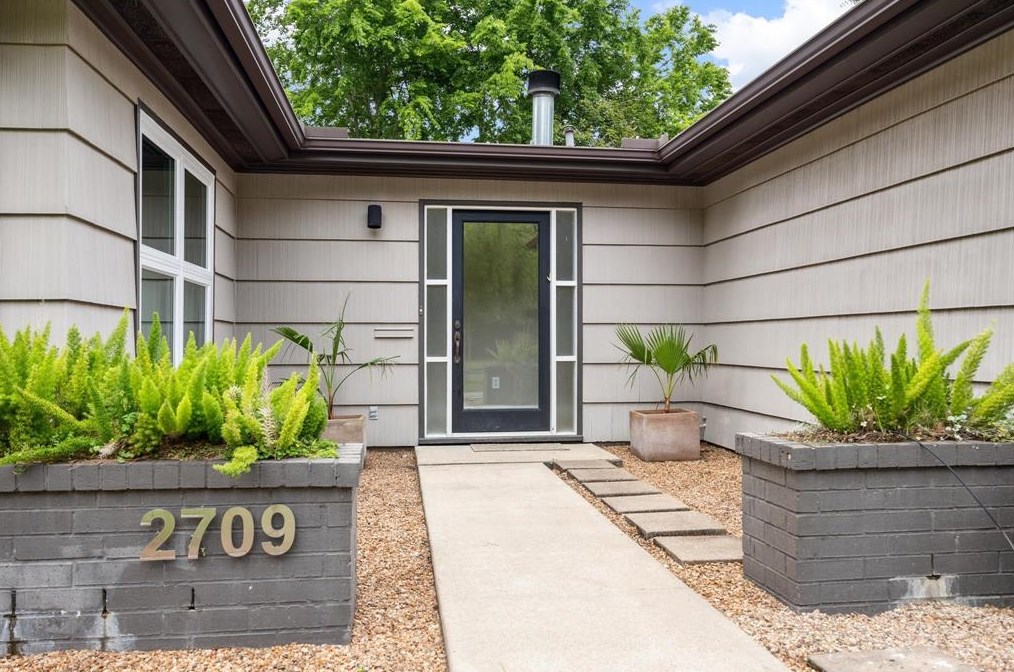 2709 Helberg Rd, Houston, TX 77092-8333