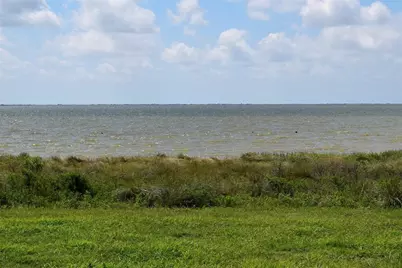 3161 Palacios Bay Drive, Palacios, TX 77465 - Photo 16