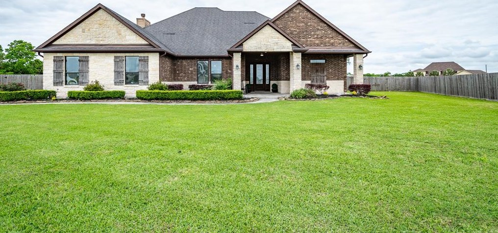 5903 Saddle Pl, Baytown, TX 77523-2678
