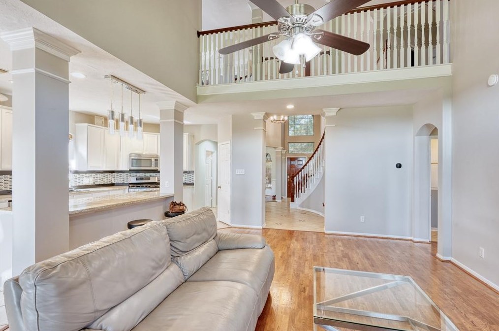 10626 Lyndon Mdw Dr, Houston TX  77095-6666 exterior