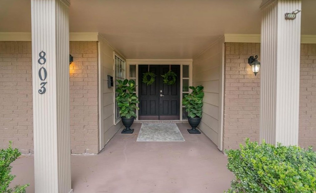 803 Carlingford Ln, Houston, TX 77079