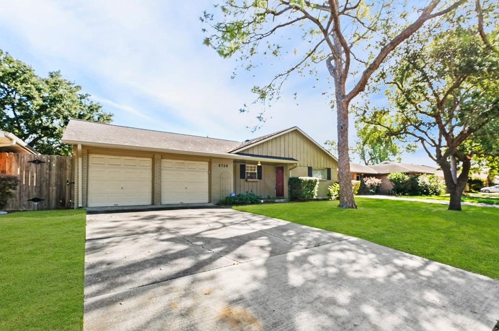 8729 Dunlap St, Houston, TX 77074