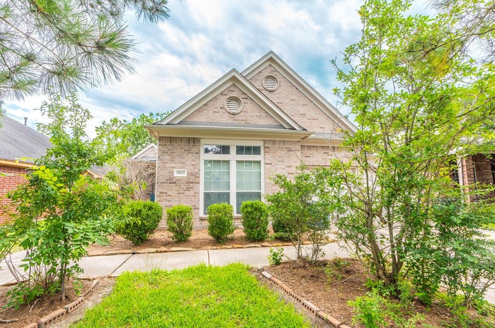 25523 Forest Springs Lk, Spring, TX 77373-7063