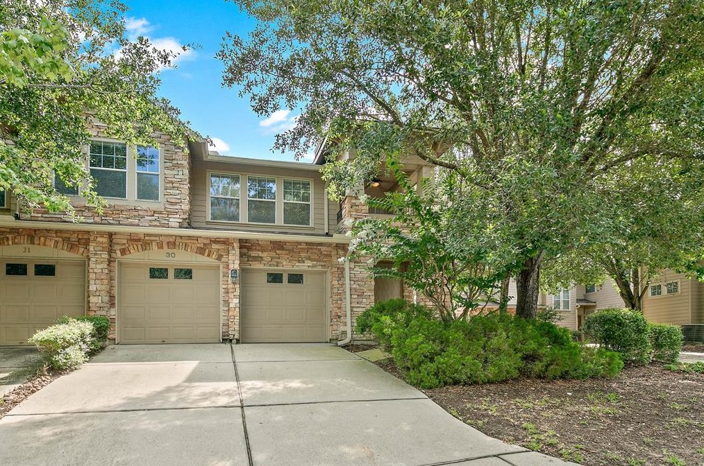 30 Stone Creek Pl, Spring, TX 77382-1074