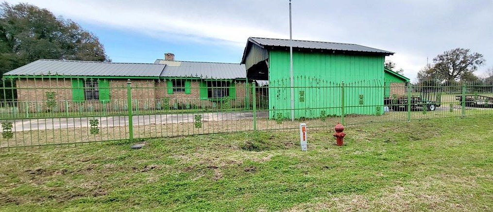 1545 Greenfield Rd, Hempstead, TX 77445