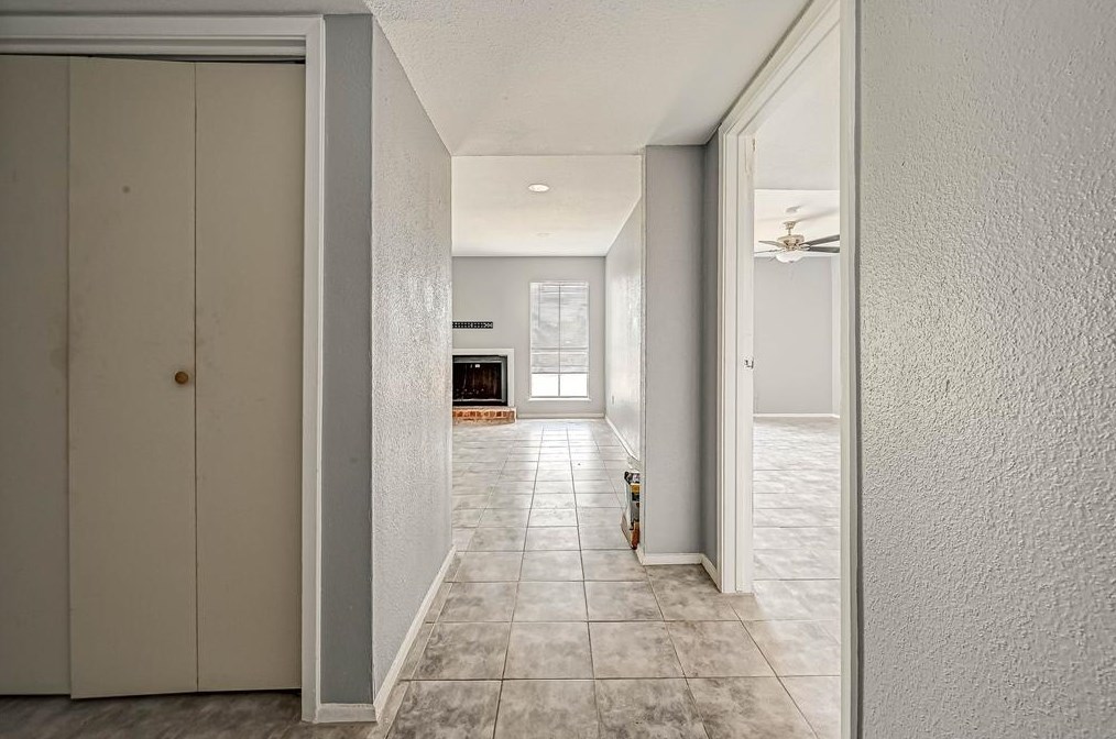 13480 S Thorntree Dr #503, Houston, TX 77015