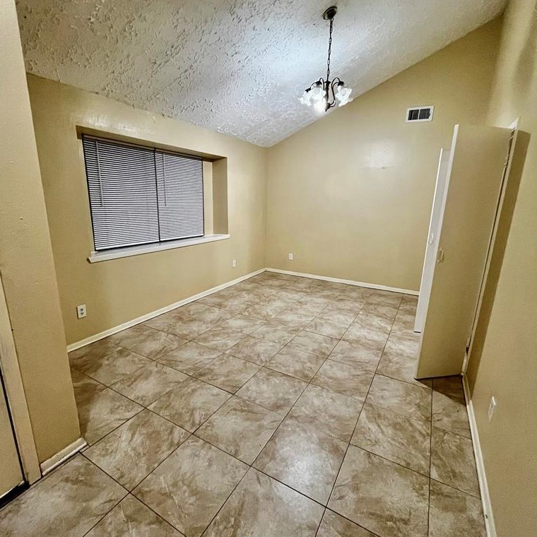 3830 Westheimer Place Dr, Houston, TX 77082