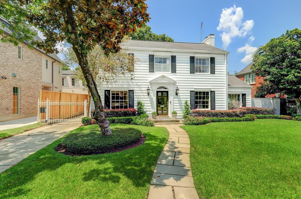 2136 Pelham Dr, Houston, TX 77019