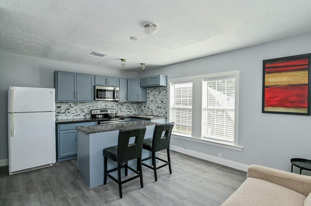 4402 Jefferson St #b, Houston, TX 77023