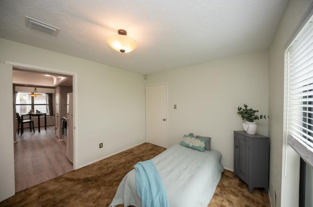 6543 Briar Byu Dr, Houston TX  77072-1769 exterior