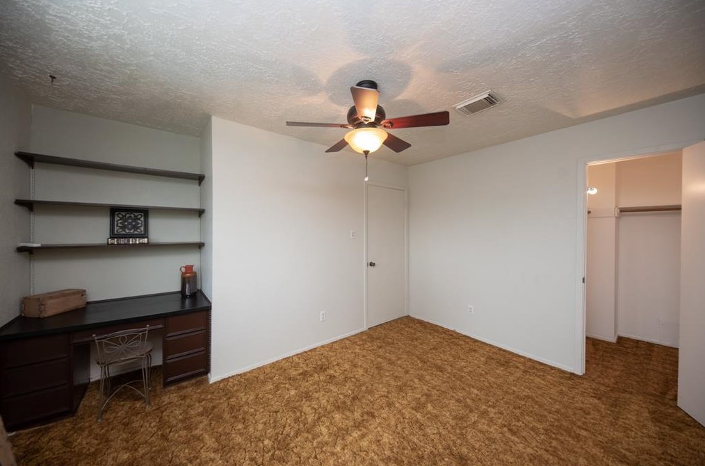 6543 Briar Byu Dr, Houston TX  77072-1769 exterior