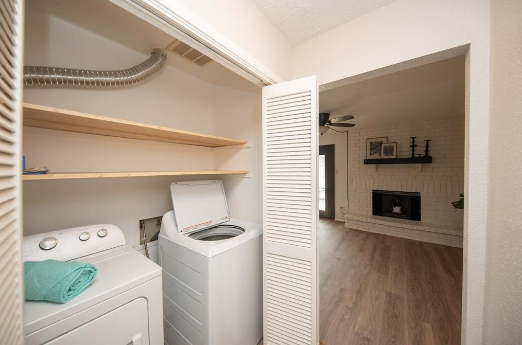 6543 Briar Byu Dr, Houston TX  77072-1769 exterior