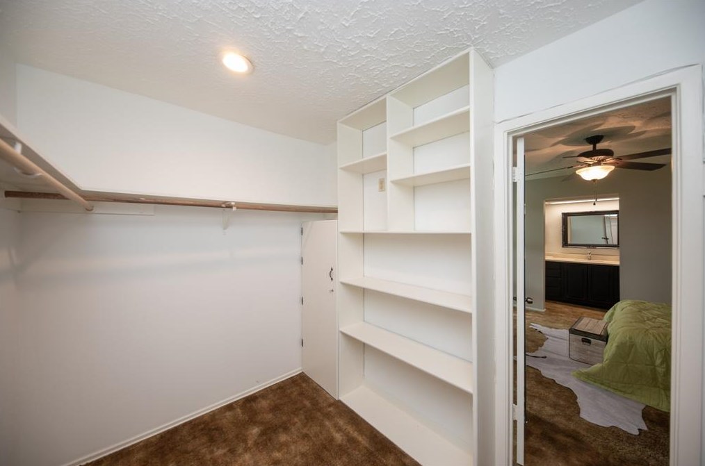 6543 Briar Byu Dr, Houston TX  77072-1769 exterior