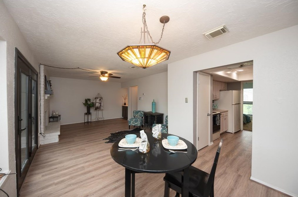 6543 Briar Byu Dr, Houston TX  77072-1769 exterior