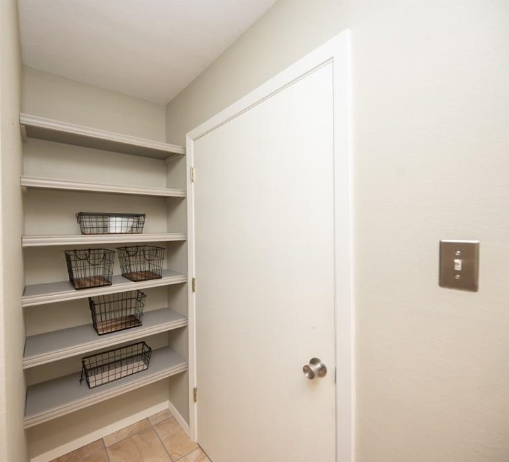 6543 Briar Byu Dr, Houston TX  77072-1769 exterior