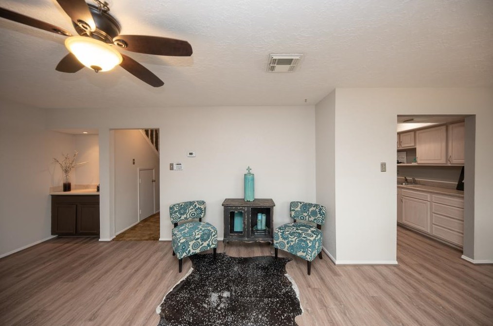 6543 Briar Byu Dr, Houston TX  77072-1769 exterior