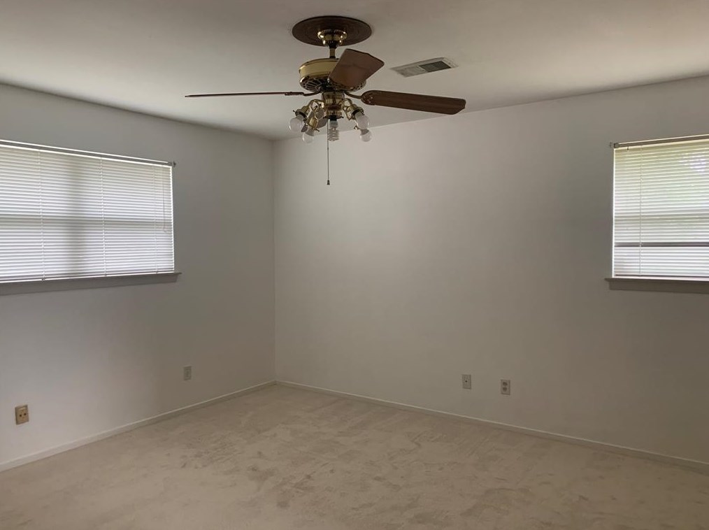 10511 Timberoak Dr, Houston TX  77043-2803 exterior