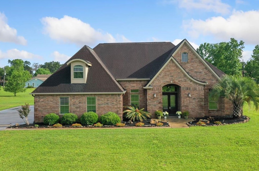 9145 Parkwood, Orange, TX 77630