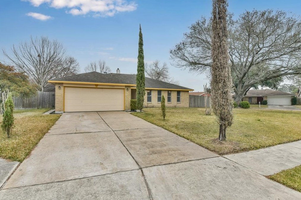 14602 Wind Lock Cir, Houston, TX 77040