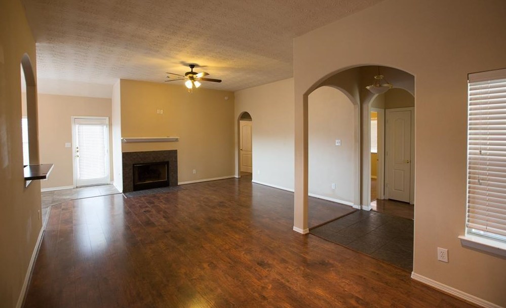 2208 Jefferson Crossing Dr, Conroe, TX 77304