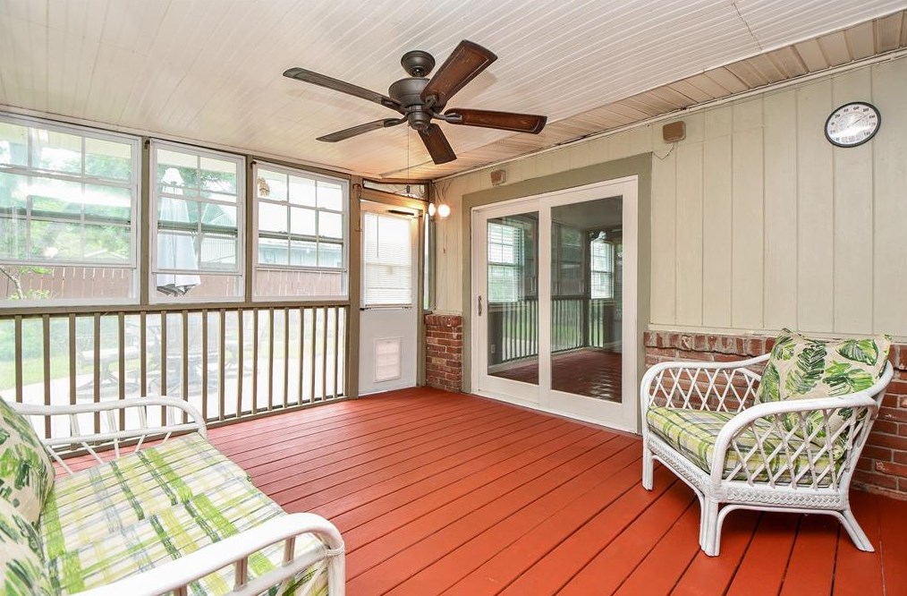 6517 Neff St, Houston, TX 77074