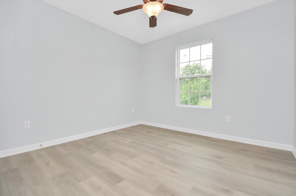 8595 Pkwy #a, Houston, TX 77088