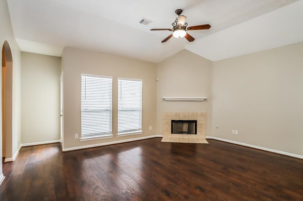 28607 Hidden Lake W, Magnolia, TX 77354
