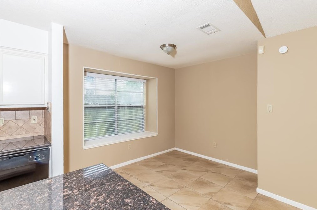 1215 New Tree Ln, Missouri City TX  77489-4118 exterior