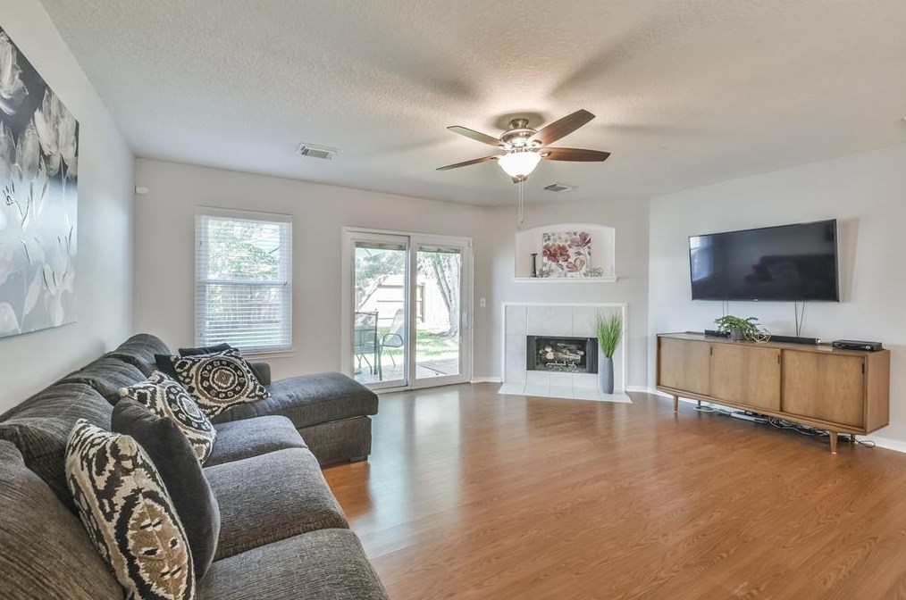 11942 Solon Springs Dr, Tomball TX  77375-1743 exterior