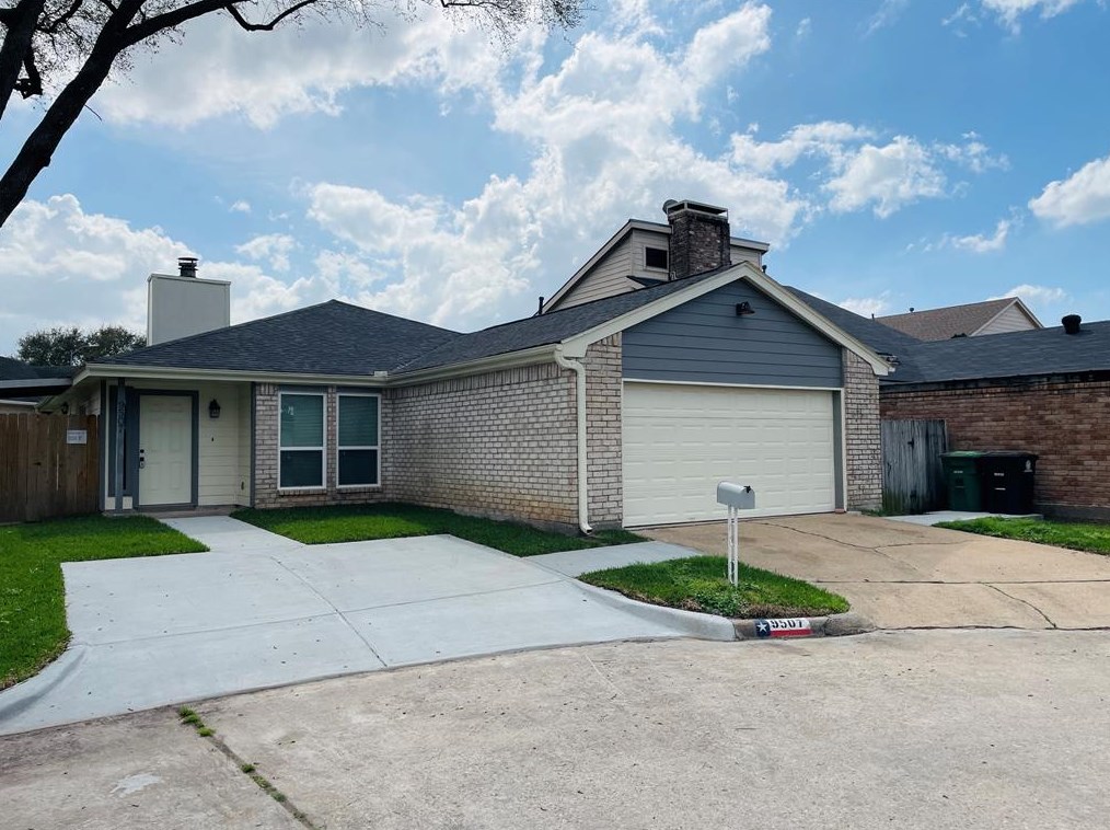 9507 Triola Ln, Houston TX  77036-5931 exterior