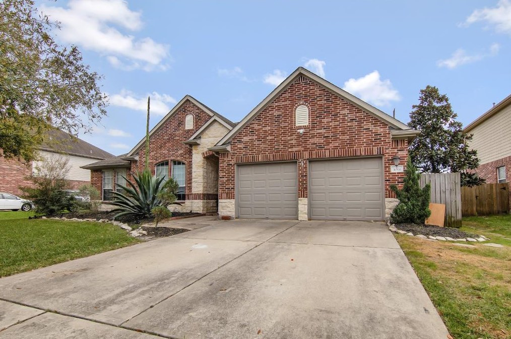 3014 Brahman Dr, Manvel, TX 77578